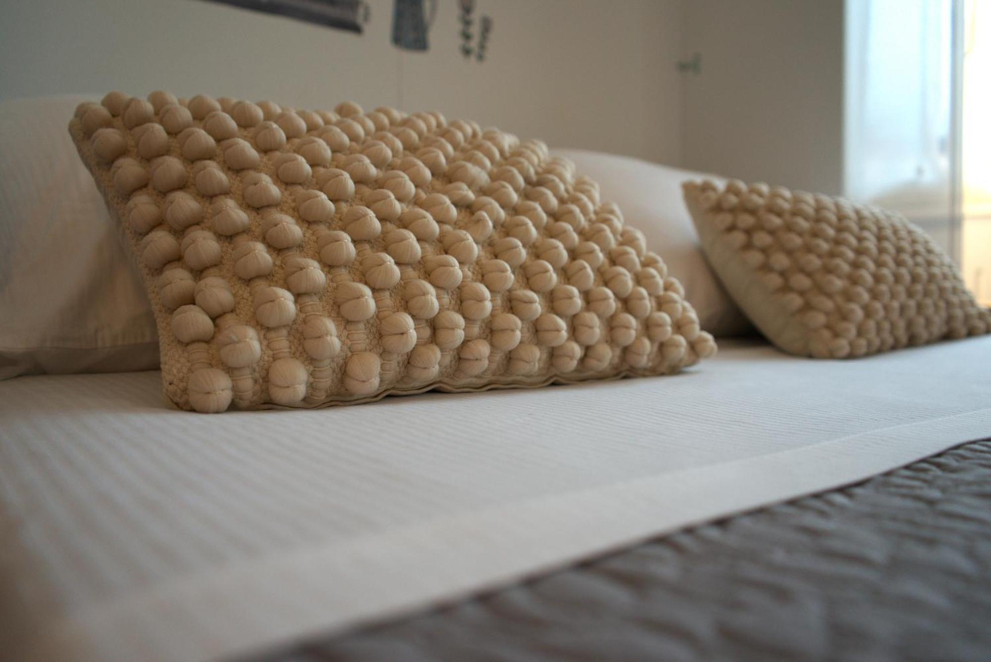 Portatorre Suite, A Charming Apartment In The Heart Of Como, Free Private Parking, Air Conditioning & More! Eksteriør bilde